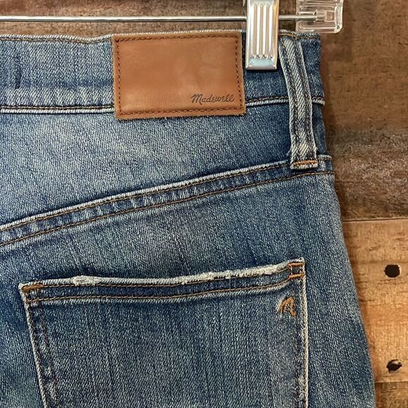 Madewell 10" High-Rise Skinny Jeans: Tulip-Hem Edition - Picture 5 of 11